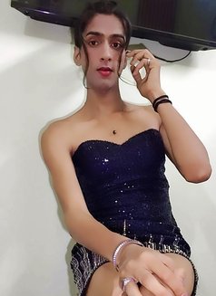 Aayat0101 - Transsexual escort in New Delhi Photo 27 of 30