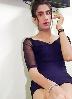 Aayat0101 - Transsexual escort in New Delhi Photo 28 of 30