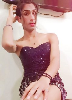 Aayat0101 - Transsexual escort in New Delhi Photo 30 of 30