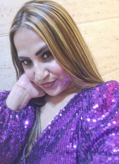 Kittykitty - companion in Mumbai Photo 2 of 3