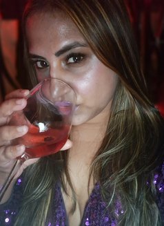 Kittykitty - companion in Mumbai Photo 3 of 3