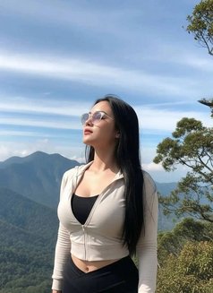 Kiwi - escort in Ho Chi Minh City Photo 6 of 12