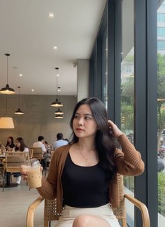 Kiwi - escort in Ho Chi Minh City Photo 8 of 12