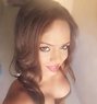 Kiwiroy - Transsexual escort in Mumbai Photo 3 of 8