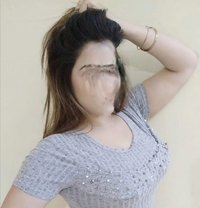 Kiya Escort - puta in Hyderabad