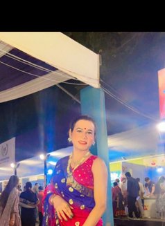 Kiyara Chakraborty - Transsexual escort in New Delhi Photo 26 of 26