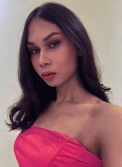 Kiyara Roy - Transsexual escort in New Delhi Photo 3 of 5