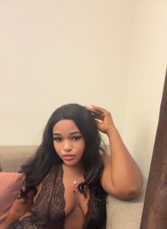 Kizzy - escort in Kuala Lumpur Photo 3 of 6