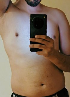 KK@Bahrain 🇧🇭 - Male escort in Al Manama Photo 2 of 3