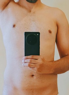 KK@Bahrain 🇧🇭 - Male escort in Al Manama Photo 3 of 3