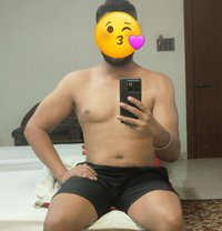 Kkabir - Acompañantes masculino in Pune