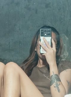 Kkristen Dj - Transsexual escort in Manila Photo 4 of 4