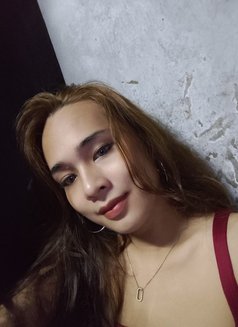 Kkristendj Cutie - Acompañantes transexual in Manila Photo 2 of 5