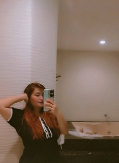 Klaiza - escort agency in Manila Photo 8 of 10