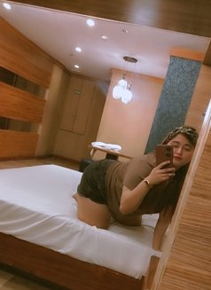 Klaiza - escort agency in Manila Photo 12 of 12