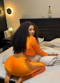 Klara - escort in Jeddah Photo 4 of 4