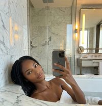 Klara - escort in Hong Kong