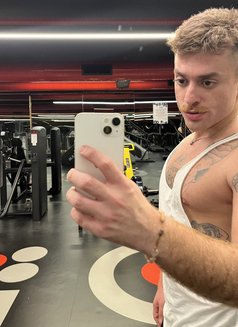 Klaus Mikaelson - Acompañantes masculino in İstanbul Photo 1 of 21