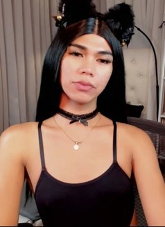 Klea Kismundo - Transsexual escort in Makati City Photo 3 of 3