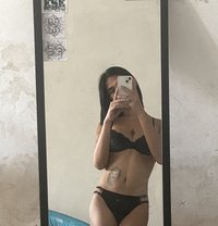 Klea Kismundo - Acompañantes transexual in Makati City