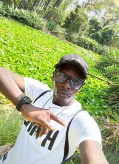 Klio - Male escort in Nairobi Photo 1 of 2