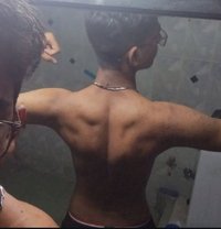 Kmen - Acompañantes masculino in Pune