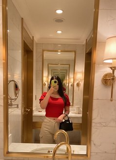 Nicha Sexy Lady good massage in - puta in Riyadh Photo 3 of 5