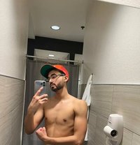 Knok - Male escort in Dubai