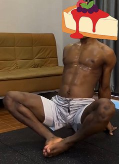 Knoxx - Male escort in Muscat Photo 3 of 3