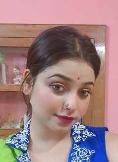 Kobita - Male adult performer in Kochi Photo 2 of 10
