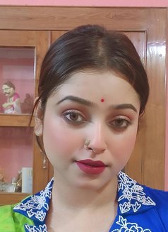 Kobita - Male adult performer in Kochi Photo 5 of 10