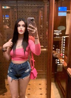 Kobra - escort agency in İstanbul Photo 2 of 6