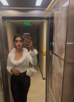 Kobra - escort agency in İstanbul Photo 3 of 6