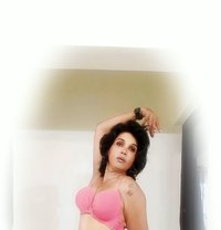 Kochi Shemale Queen - Acompañantes transexual in Kochi Photo 30 of 30