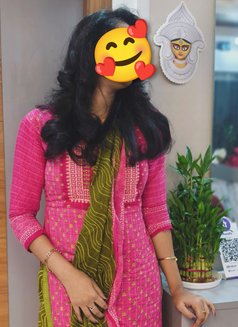 Noida Sunita Escort Affordable Price - escort in Noida Photo 1 of 3