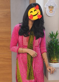 Noida Sunita Escort Affordable Price - escort in Noida Photo 3 of 3