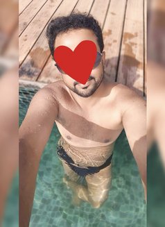 Kochiboy - Male escort in Kochi Photo 1 of 1