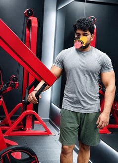 Kodiak - Male escort in Hyderabad Photo 16 of 17