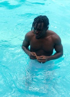 Kojo - Male escort in Accra Photo 3 of 9