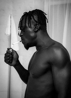 Kojo - Male escort in Accra Photo 4 of 9