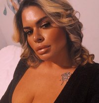Koko Curvy - Transsexual escort in Toulon