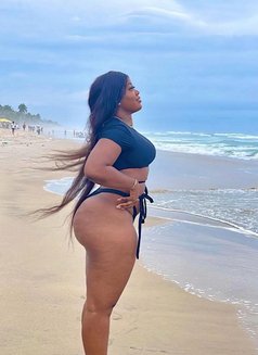 HONEY BERRY - escort in Accra Photo 4 of 5