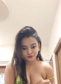 Kolkata Best Vip High Required Call Girl - puta in Kolkata Photo 1 of 4