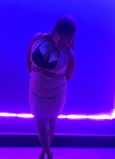 Kolkata Cam Session & Real Escort Servic - escort in Kolkata Photo 4 of 17