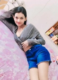 Geniune escort & cash payment service - escort in Kolkata Photo 1 of 17