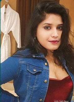 Kolkata High Profile Low Price Call Girl - puta in Kolkata Photo 1 of 1