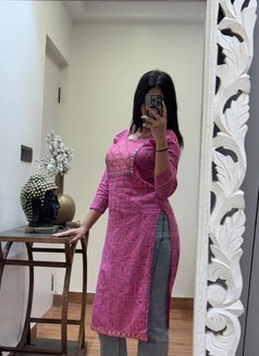 Kolkata Preeti Singh Genuine Service - escort in Kolkata Photo 3 of 5
