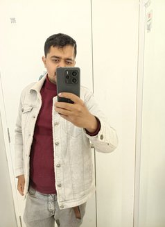 Kolkata's Wild Weekend Escape - Acompañantes masculino in Kolkata Photo 1 of 5