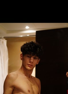 Kolya - Male escort in Dubai Photo 7 of 10