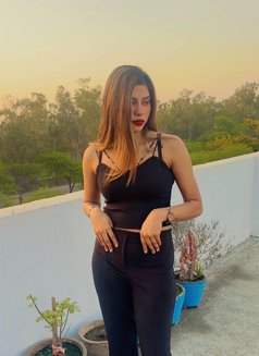 Komal Cam and Real - escort in New Delhi Photo 1 of 1